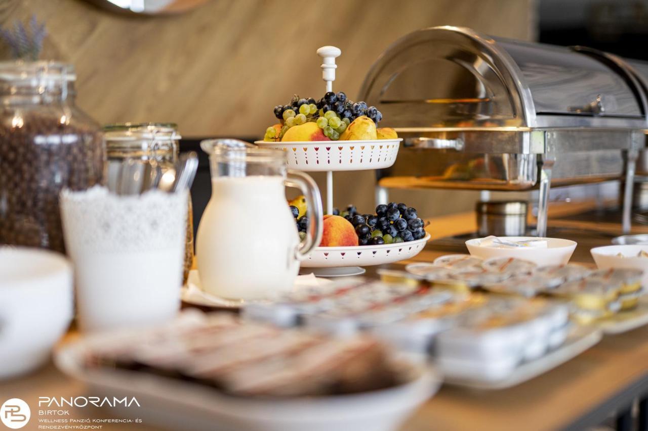 Panorama Birtok - Wellness Panzio, Konferencia Es Rendezvenykoezpont Bed & Breakfast Gyorujbarat Ngoại thất bức ảnh
