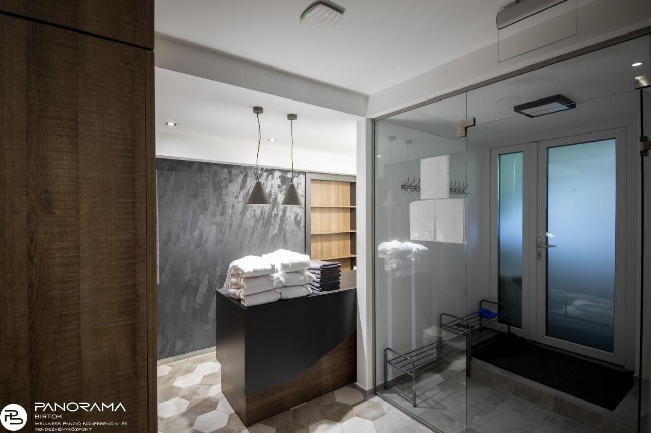 Panorama Birtok - Wellness Panzio, Konferencia Es Rendezvenykoezpont Bed & Breakfast Gyorujbarat Ngoại thất bức ảnh